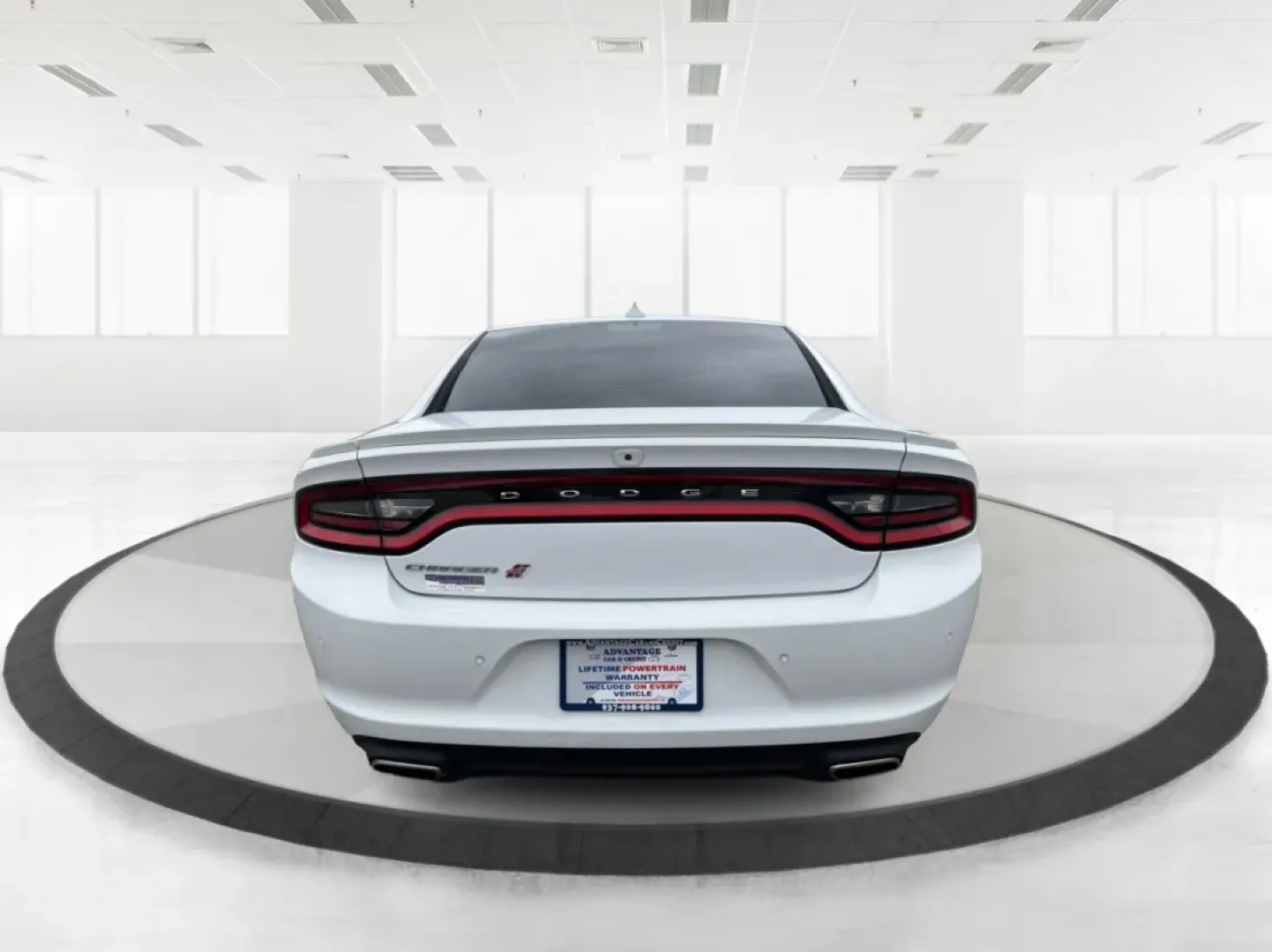 2018 Dodge Charger GT AWD (2C3CDXJG8JH) with an Pentastar 3.6L V-6 DOHC engine, located at 1184 Kauffman Ave, Fairborn, OH, 45324, (937) 908-9800, 39.807072, -84.030914 - Rev up your lifestyle with this stunning 2018 Dodge Charger GT AWD, perfect for those looking to combine exhilarating performance with everyday practicality. At Advantage Car and Credit in Fairborn, OH, we understand that reliable transportation can transform your daily routine, whether you're commu - Photo#3