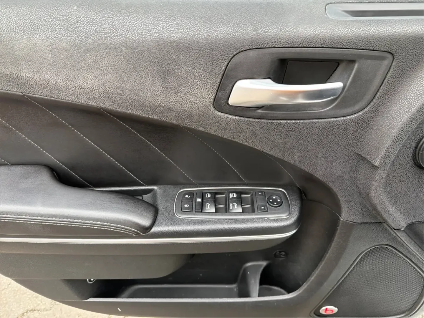 2018 Dodge Charger GT AWD (2C3CDXJG8JH) with an Pentastar 3.6L V-6 DOHC engine, located at 1184 Kauffman Ave, Fairborn, OH, 45324, (937) 908-9800, 39.807072, -84.030914 - Rev up your lifestyle with this stunning 2018 Dodge Charger GT AWD, perfect for those looking to combine exhilarating performance with everyday practicality. At Advantage Car and Credit in Fairborn, OH, we understand that reliable transportation can transform your daily routine, whether you're commu - Photo#18