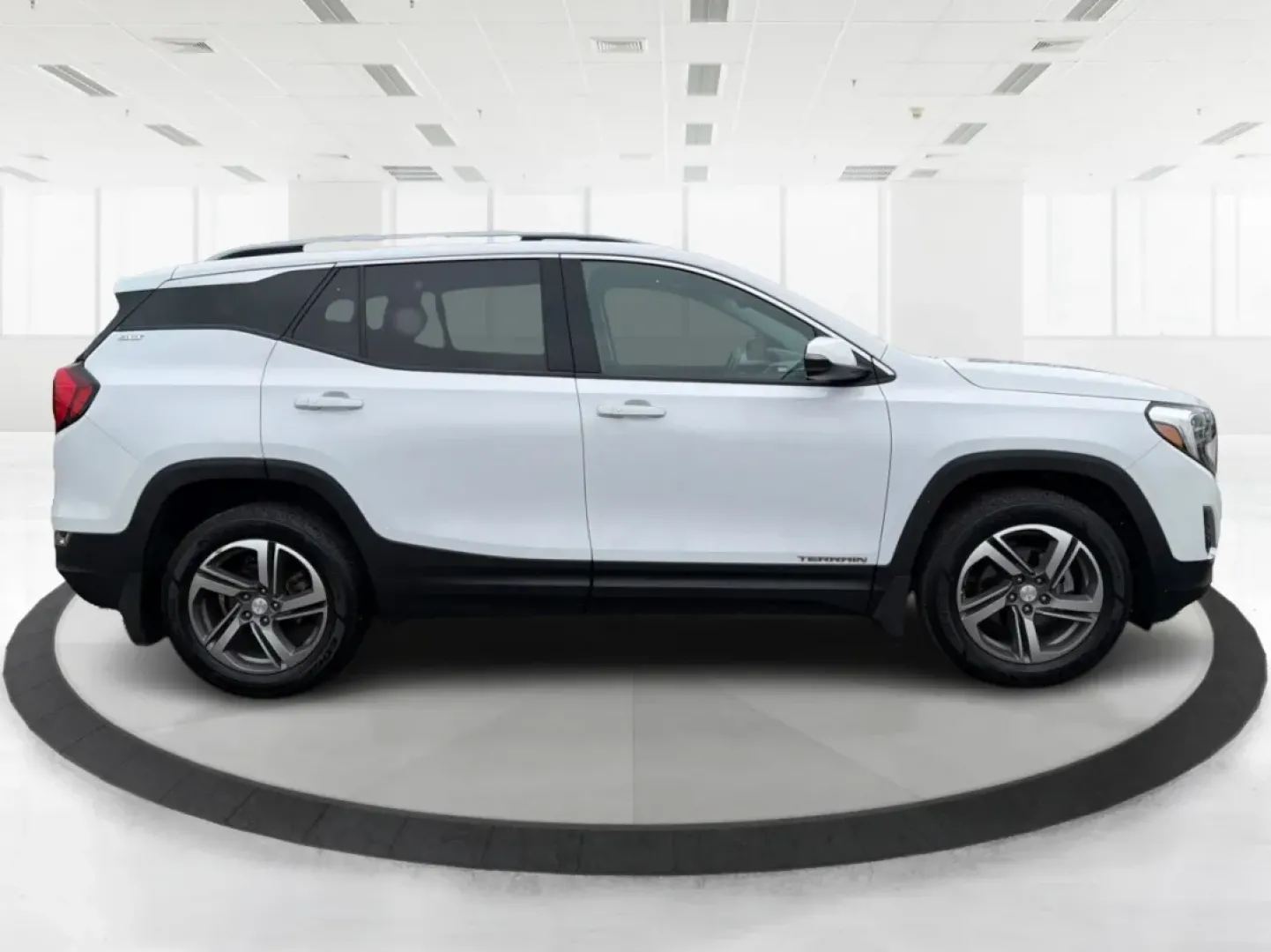 2019 GMC Terrain SLT (3GKALVEVXKL) with an Other engine, located at 8750 N County Rd 25A, Piqua, OH, 45356, (937) 908-9800, 40.164391, -84.232513 - ### Embrace Adventure with the 2019 GMC Terrain SLT Perfect for Your Active Lifestyle!<br /> <br /> Are you ready to elevate your journeys, whether it's a weekend escape to the scenic Miami and Erie Canal or a daily commute through the vibrant streets of Piqua, OH? Meet the 2019 GMC Terrain SLT, an - Photo#1