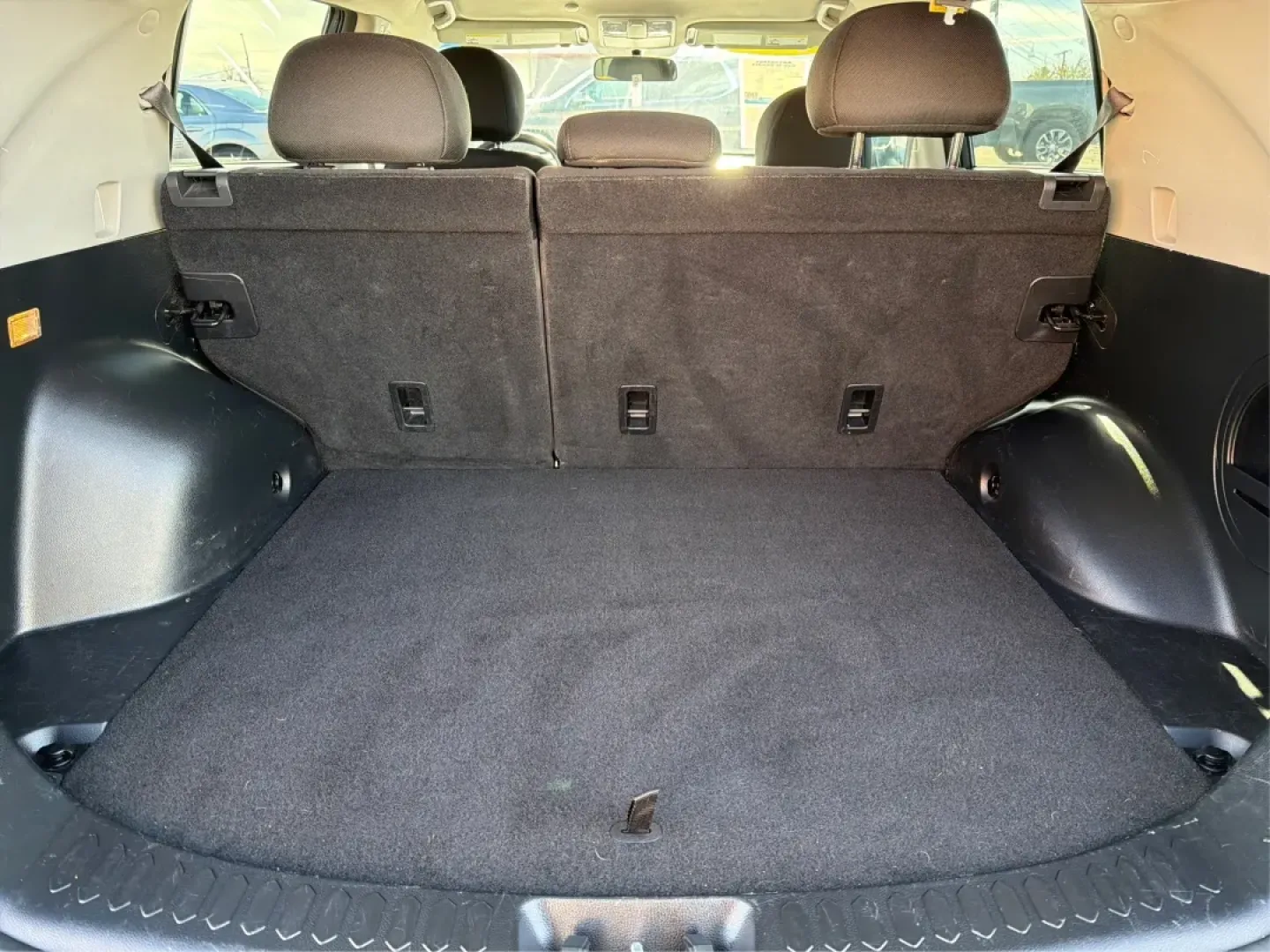 2016 Kia Sportage LX (KNDPBCAC0G7) with an Theta II 2.4L I-4 gasoline direct injection engine, located at 1099 N County Rd 25A , Troy, OH, 45373, (937) 908-9800, 40.057079, -84.212883 - **Adventure Awaits with the 2016 Kia Sportage LX! Perfect for Your Next Family Road Trip or Daily Commute!**<br /> <br /> Are you looking for a versatile vehicle that fits your active lifestyle? Look no further than this stunning 2016 Kia Sportage LX, available now at Advantage Car and Credit in Tro - Photo#12