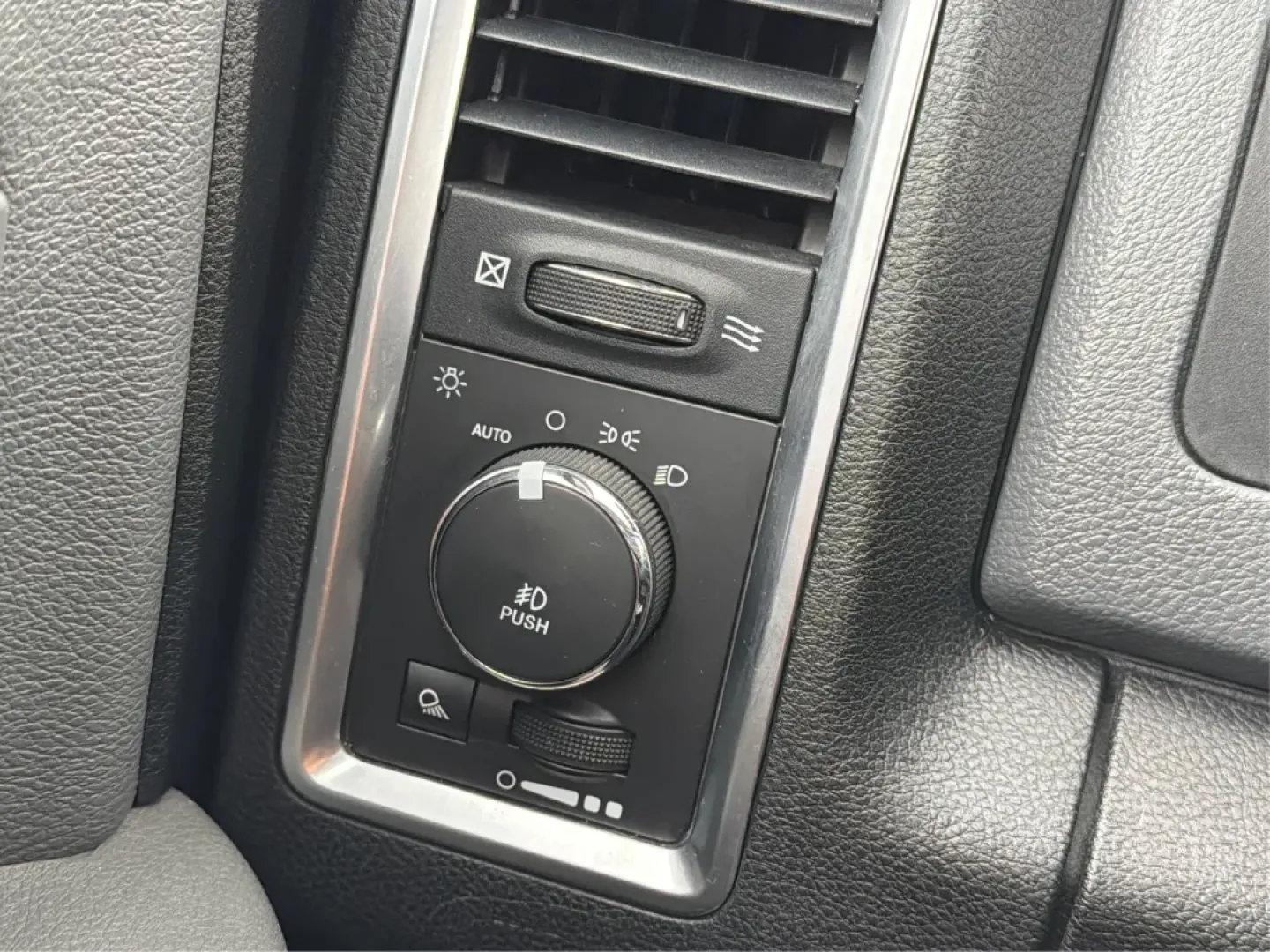 2016 Ram 1500 Big Horn (1C6RR7TTXGS) with an Other engine, located at 8750 N County Rd 25A, Piqua, OH, 45356, (937) 908-9800, 40.164391, -84.232513 - **Elevate Your Adventures with the 2016 Ram 1500 Big Horn - Perfect for Any Lifestyle!**<br /> <br /> Are you ready to transform your daily commute or weekend outings? The 2016 Ram 1500 Big Horn is not just a truck; it's a lifestyle enhancer that brings both comfort and capability together seamlessl - Photo#16