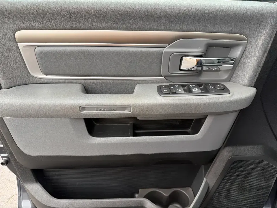 2016 Ram 1500 Big Horn (1C6RR7TTXGS) with an 5.7L V8 OHV 16V engine, 6A transmission, located at 1184 Kauffman Ave, Fairborn, OH, 45324, (937) 908-9800, 39.807072, -84.030914 - 2016 Ram 1500 Big Horn - Photo#18