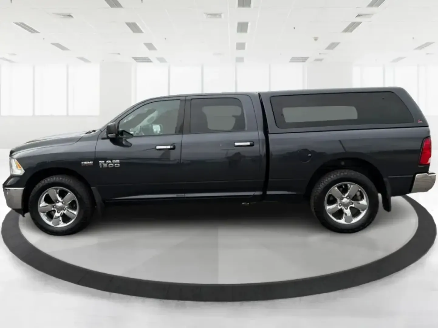 2016 Ram 1500 Big Horn (1C6RR7TTXGS) with an 5.7L V8 OHV 16V engine, 6A transmission, located at 401 Woodman Dr, Riverside, OH, 45431, (937) 908-9800, 39.760899, -84.123421 - **Elevate Your Adventures with the 2016 Ram 1500 Big Horn - Perfect for Any Lifestyle!**<br /> <br /> Are you ready to transform your daily commute or weekend outings? The 2016 Ram 1500 Big Horn is not just a truck; it's a lifestyle enhancer that brings both comfort and capability together seamlessl - Photo#5