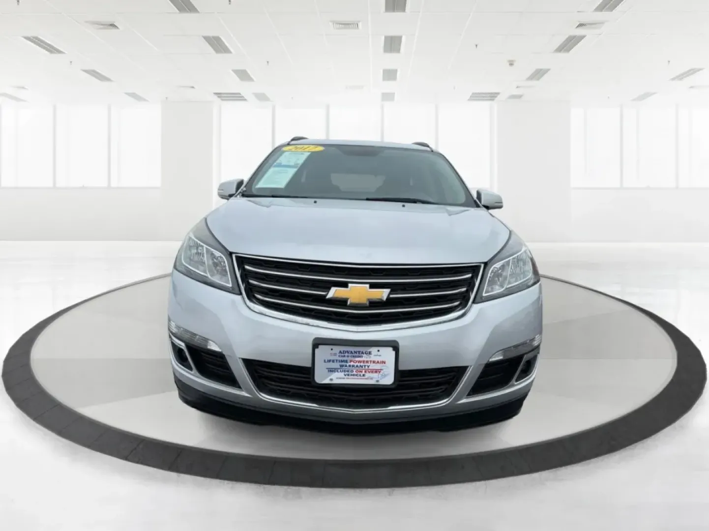 2017 Chevrolet Traverse 1LT (1GNKVGKD1HJ) with an 3.6L V-6 gasoline direct injection engine, located at 880 E. National Road, Vandalia, OH, 45377, (937) 908-9800, 39.891918, -84.183594 - **Adventure Awaits with the 2017 Chevrolet Traverse at Advantage Car and Credit!**<br /> <br /> Are you ready to elevate your family road trips or weekend adventures? Look no further than our stunning 2017 Chevrolet Traverse, available now at Advantage Car and Credit in Vandalia, OH. This spacious S - Photo#7