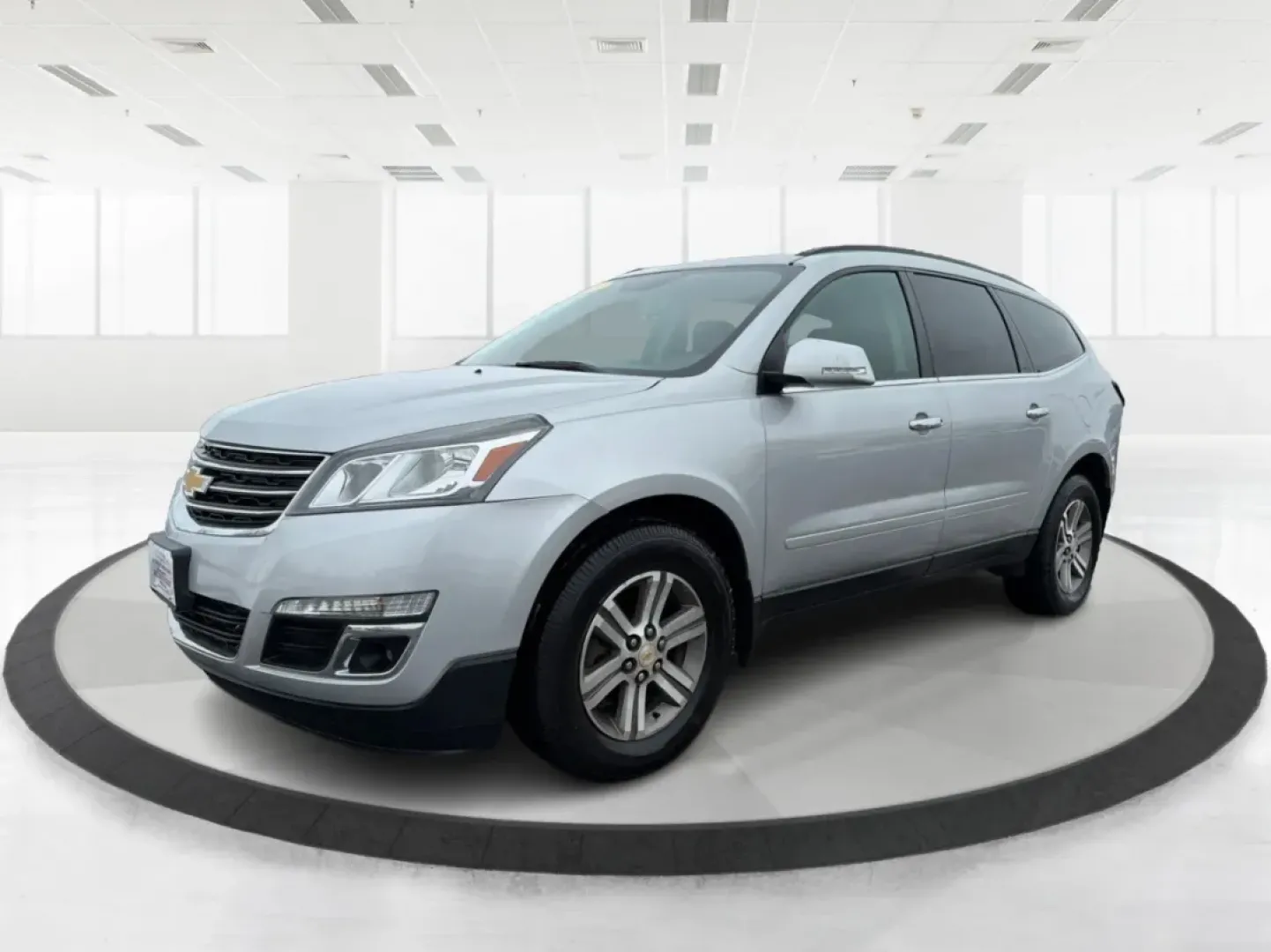 2017 Chevrolet Traverse 1LT (1GNKVGKD1HJ) with an 3.6L V-6 gasoline direct injection engine, located at 880 E. National Road, Vandalia, OH, 45377, (937) 908-9800, 39.891918, -84.183594 - **Adventure Awaits with the 2017 Chevrolet Traverse at Advantage Car and Credit!**<br /> <br /> Are you ready to elevate your family road trips or weekend adventures? Look no further than our stunning 2017 Chevrolet Traverse, available now at Advantage Car and Credit in Vandalia, OH. This spacious S - Photo#8