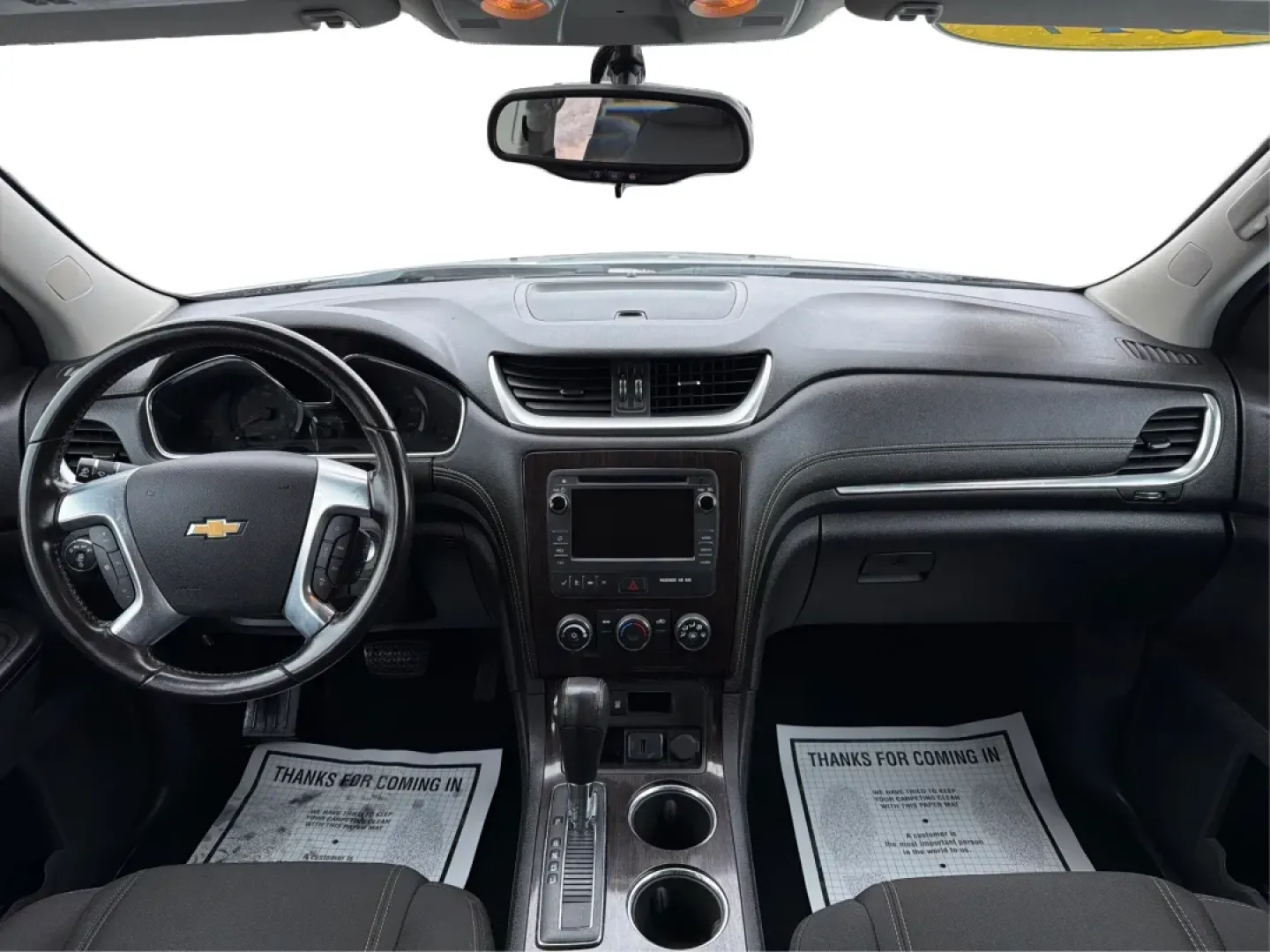 2017 Chevrolet Traverse 1LT (1GNKVGKD1HJ) with an 3.6L V-6 gasoline direct injection engine, located at 880 E. National Road, Vandalia, OH, 45377, (937) 908-9800, 39.891918, -84.183594 - **Adventure Awaits with the 2017 Chevrolet Traverse at Advantage Car and Credit!**<br /> <br /> Are you ready to elevate your family road trips or weekend adventures? Look no further than our stunning 2017 Chevrolet Traverse, available now at Advantage Car and Credit in Vandalia, OH. This spacious S - Photo#21