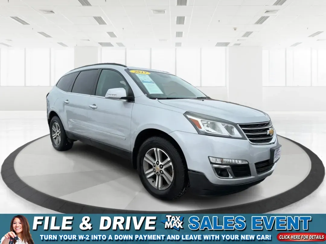 2017 Chevrolet Traverse 1LT (1GNKVGKD1HJ) with an 3.6L V-6 gasoline direct injection engine, located at 880 E. National Road, Vandalia, OH, 45377, (937) 908-9800, 39.891918, -84.183594 - **Adventure Awaits with the 2017 Chevrolet Traverse at Advantage Car and Credit!**<br /> <br /> Are you ready to elevate your family road trips or weekend adventures? Look no further than our stunning 2017 Chevrolet Traverse, available now at Advantage Car and Credit in Vandalia, OH. This spacious S - Photo#0