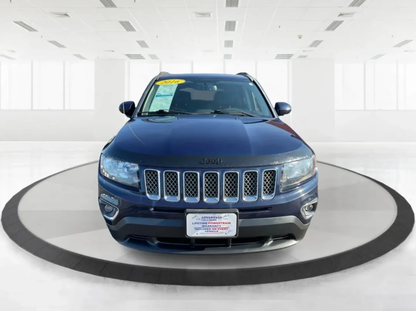 2016 Jeep Compass Latitude 4WD (1C4NJDEB7GD) with an 2.4L L4 DOHC 16V engine, 6-Speed Automatic transmission, located at 880 E. National Road, Vandalia, OH, 45377, (937) 908-9800, 39.891918, -84.183594 - **Discover Adventure with the 2016 Jeep Compass Latitude 4WD at Advantage Car and Credit!**<br /> <br /> Are you ready to embrace your next adventure? Whether you're planning a weekend getaway, commuting to work, or navigating your family through busy city streets, the 2016 Jeep Compass Latitude 4WD - Photo#7