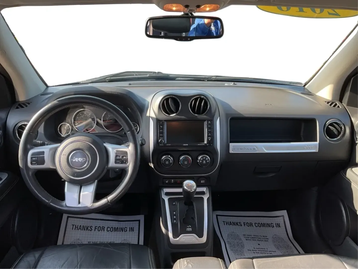 2016 Jeep Compass Latitude 4WD (1C4NJDEB7GD) with an 2.4L L4 DOHC 16V engine, 6-Speed Automatic transmission, located at 880 E. National Road, Vandalia, OH, 45377, (937) 908-9800, 39.891918, -84.183594 - **Discover Adventure with the 2016 Jeep Compass Latitude 4WD at Advantage Car and Credit!**<br /> <br /> Are you ready to embrace your next adventure? Whether you're planning a weekend getaway, commuting to work, or navigating your family through busy city streets, the 2016 Jeep Compass Latitude 4WD - Photo#21