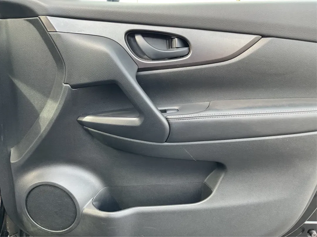 2017 Nissan Rogue S (JN1BJ1CR3HW) with an 2L I-4 gasoline direct injection engine, located at 1951 S Dayton Lakeview Rd., New Carlisle, OH, 45344, (937) 908-9800, 39.890999, -84.050255 - **Discover Adventure with the 2017 Nissan Rogue at Advantage Car and Credit!**<br /> <br /> Are you ready to elevate your lifestyle and embark on new adventures? Whether you're a busy parent juggling school drop-offs, a commuter navigating the daily grind, or an outdoor enthusiast seeking weekend es - Photo#18