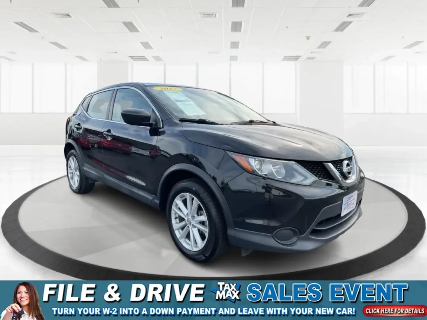 2017 Nissan Rogue S (JN1BJ1CR3HW) with an 2L I-4 gasoline direct injection engine, located at 1951 S Dayton Lakeview Rd., New Carlisle, OH, 45344, (937) 908-9800, 39.890999, -84.050255 - **Discover Adventure with the 2017 Nissan Rogue at Advantage Car and Credit!**<br /> <br /> Are you ready to elevate your lifestyle and embark on new adventures? Whether you're a busy parent juggling school drop-offs, a commuter navigating the daily grind, or an outdoor enthusiast seeking weekend es - Photo#0