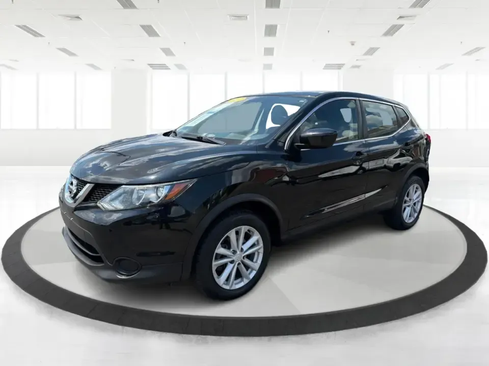 2017 Nissan Rogue SL AWD (JN1BJ1CR3HW) with an 2.0L L4 DOHC 16V engine, Continuously Variable Transmission transmission, located at 1184 Kauffman Ave, Fairborn, OH, 45324, (937) 908-9800, 39.807072, -84.030914 - Need one SUV that can handle the daily school run, the long commute to Wright-Patterson AFB, and spontaneous weekend getaways to Yellow Springs without feeling like a chore? This 2017 Nissan Rogue SL AWD is built for real-life driving in and around Fairborn, with the comfort, traction, and efficienc- Photo#8