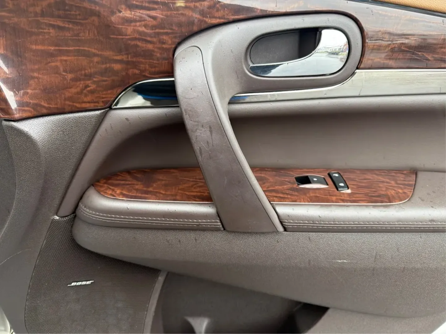 2014 Buick Enclave Leather (5GAKVBKD7EJ) with an 3.6L V-6 gasoline direct injection engine, located at 1184 Kauffman Ave, Fairborn, OH, 45324, (937) 908-9800, 39.807072, -84.030914 - **Experience the Ultimate Family Adventure with the 2014 Buick Enclave at Advantage Car and Credit!** <br /> <br /> Are you a growing family seeking the perfect vehicle to accommodate your busy lifestyle? Look no further than this stunning 2014 Buick Enclave, now available at Advantage Car and Credi - Photo#19