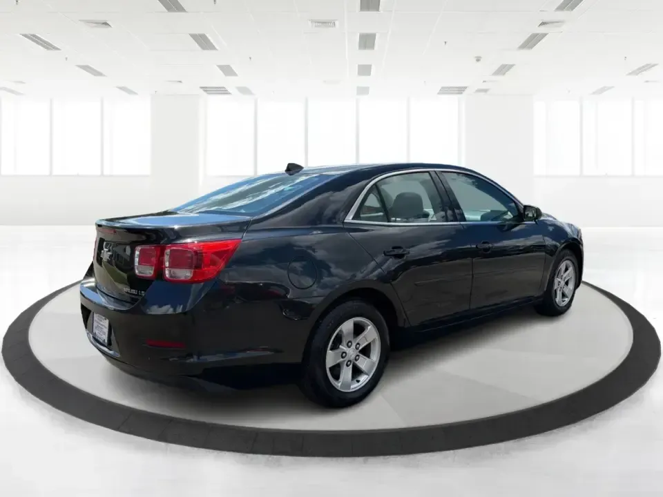 2014 Chevrolet Malibu LS (1G11B5SL3EF) with an 2.5L L4 DOHC 16V engine, 6-Speed Automatic transmission, located at 401 Woodman Dr, Riverside, OH, 45431, (937) 908-9800, 39.760899, -84.123421 - Need a dependable sedan that fits real life-school drop-offs, long commutes down I675, and weekend runs to The Greene or Carriage Hill-without draining your fuel budget? This 2014 Chevrolet Malibu LS is a smart, comfortable choice for Riverside drivers who want an easygoing daily vehicle with the sp- Photo#2
