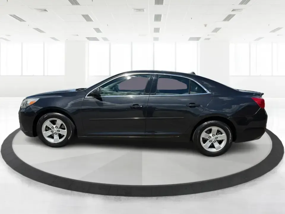 2014 Chevrolet Malibu LS (1G11B5SL3EF) with an 2.5L L4 DOHC 16V engine, 6-Speed Automatic transmission, located at 401 Woodman Dr, Riverside, OH, 45431, (937) 908-9800, 39.760899, -84.123421 - Need a dependable sedan that fits real life-school drop-offs, long commutes down I675, and weekend runs to The Greene or Carriage Hill-without draining your fuel budget? This 2014 Chevrolet Malibu LS is a smart, comfortable choice for Riverside drivers who want an easygoing daily vehicle with the sp- Photo#5