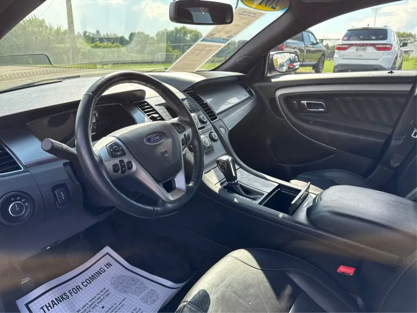 2017 Ford Taurus SEL (1FAHP2E84HG) with an 3.5L V-6 DOHC engine, located at 880 E. National Road, Vandalia, OH, 45377, (937) 908-9800, 39.891918, -84.183594 - Are you ready for a new adventure? The 2017 Ford Taurus SEL is the perfect sedan for those who crave a blend of comfort, style, and performance, whether you're navigating daily commutes or embarking on weekend getaways. This vehicle is not just a mode of transportation; it's a lifestyle statement th - Photo#9