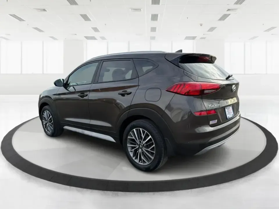2019 Hyundai Tucson SEL (KM8J3CAL6KU) with an Theta 2.4L I-4 gasoline direct injection engine, 6A transmission, located at 1230 East Main St, Xenia, OH, 45385, (937) 908-9800, 39.688026, -83.910172 - 2019 Hyundai Tucson SEL - Photo#4