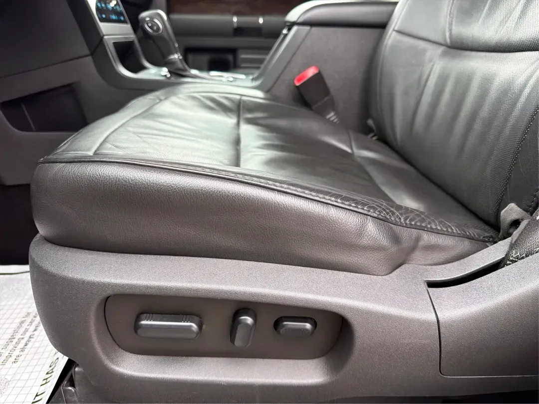 2014 Ford Flex Limited (2FMGK5D89EB) with an 3.5L V-6 DOHC engine, located at 4508 South Dixie Dr, Moraine, OH, 45439, (937) 908-9800, 39.689976, -84.218452 - Are you ready to upgrade your lifestyle with a reliable vehicle that accommodates both family adventures and daily commutes? Look no further than this stunning 2014 Ford Flex Limited, available now at Advantage Car and Credit in Moraine, OH. With its spacious interior, versatile cargo capacity, and - Photo#18