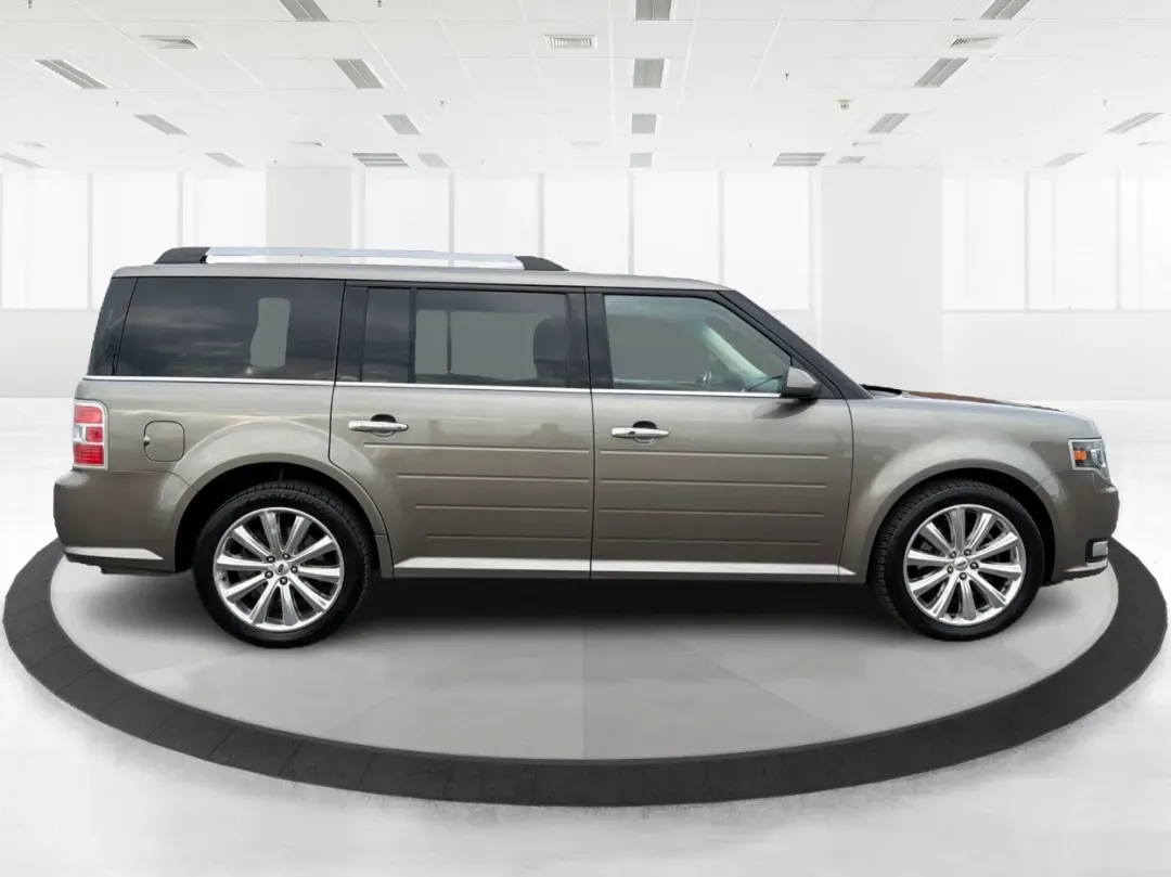 2014 Ford Flex Limited (2FMGK5D89EB) with an 3.5L V-6 DOHC engine, 6-Speed Automatic Overdrive transmission, located at 401 Woodman Dr, Riverside, OH, 45431, (937) 908-9800, 39.760899, -84.123421 - Are you ready to upgrade your lifestyle with a reliable vehicle that accommodates both family adventures and daily commutes? Look no further than this stunning 2014 Ford Flex Limited, available now at Advantage Car and Credit in Moraine, OH. With its spacious interior, versatile cargo capacity, and - Photo#1