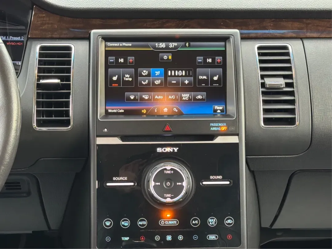 2014 Ford Flex Limited (2FMGK5D89EB) with an 3.5L V-6 DOHC engine, 6-Speed Automatic Overdrive transmission, located at 401 Woodman Dr, Riverside, OH, 45431, (937) 908-9800, 39.760899, -84.123421 - Are you ready to upgrade your lifestyle with a reliable vehicle that accommodates both family adventures and daily commutes? Look no further than this stunning 2014 Ford Flex Limited, available now at Advantage Car and Credit in Moraine, OH. With its spacious interior, versatile cargo capacity, and - Photo#13