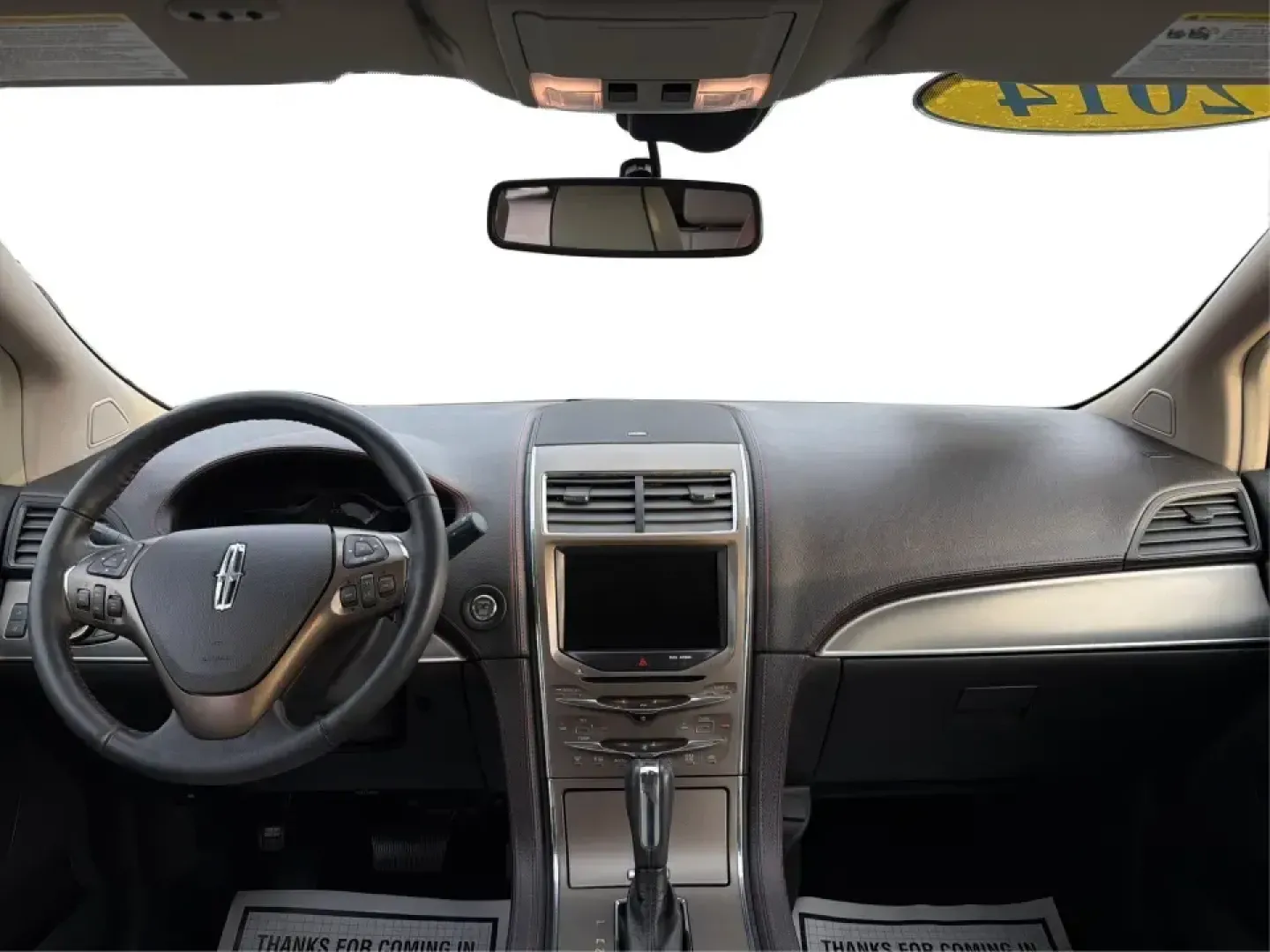 2014 Lincoln MKX Base (2LMDJ8JK2EB) with an 3.7L V6 DOHC 24V engine, 6-Speed Automatic transmission, located at 1230 East Main St, Xenia, OH, 45385, (937) 908-9800, 39.688026, -83.910172 - **Unleash Your Adventures with This 2014 Lincoln MKX at Advantage Car and Credit - Moraine!**<br /> <br /> Are you ready to elevate your driving experience? Whether you're commuting through the bustling roads of Moraine or embarking on weekend getaways to nearby attractions like the beautiful Dayton - Photo#21