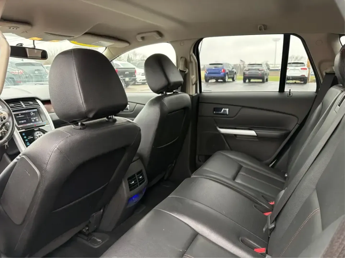 2013 Ford Edge Limited (2FMDK4KC5DB) with an 3.5L V-6 DOHC engine, 6-Speed Automatic transmission, located at 1951 S Dayton Lakeview Rd., New Carlisle, OH, 45344, (937) 908-9800, 39.890999, -84.050255 - ### Elevate Your Lifestyle with the 2013 Ford Edge Limited at Advantage Car and Credit in New Carlisle, OH!<br /> <br /> Are you ready to upgrade your family adventures, daily commutes, or weekend getaways? The 2013 Ford Edge Limited is here to transform your driving experience! With its sophisticat - Photo#10