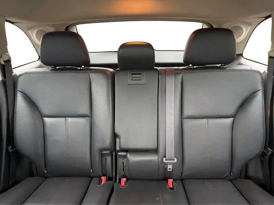 2013 Ford Edge Limited (2FMDK4KC5DB) with an 3.5L V-6 DOHC engine, 6-Speed Automatic transmission, located at 1951 S Dayton Lakeview Rd., New Carlisle, OH, 45344, (937) 908-9800, 39.890999, -84.050255 - ### Elevate Your Lifestyle with the 2013 Ford Edge Limited at Advantage Car and Credit in New Carlisle, OH!<br /> <br /> Are you ready to upgrade your family adventures, daily commutes, or weekend getaways? The 2013 Ford Edge Limited is here to transform your driving experience! With its sophisticat - Photo#14