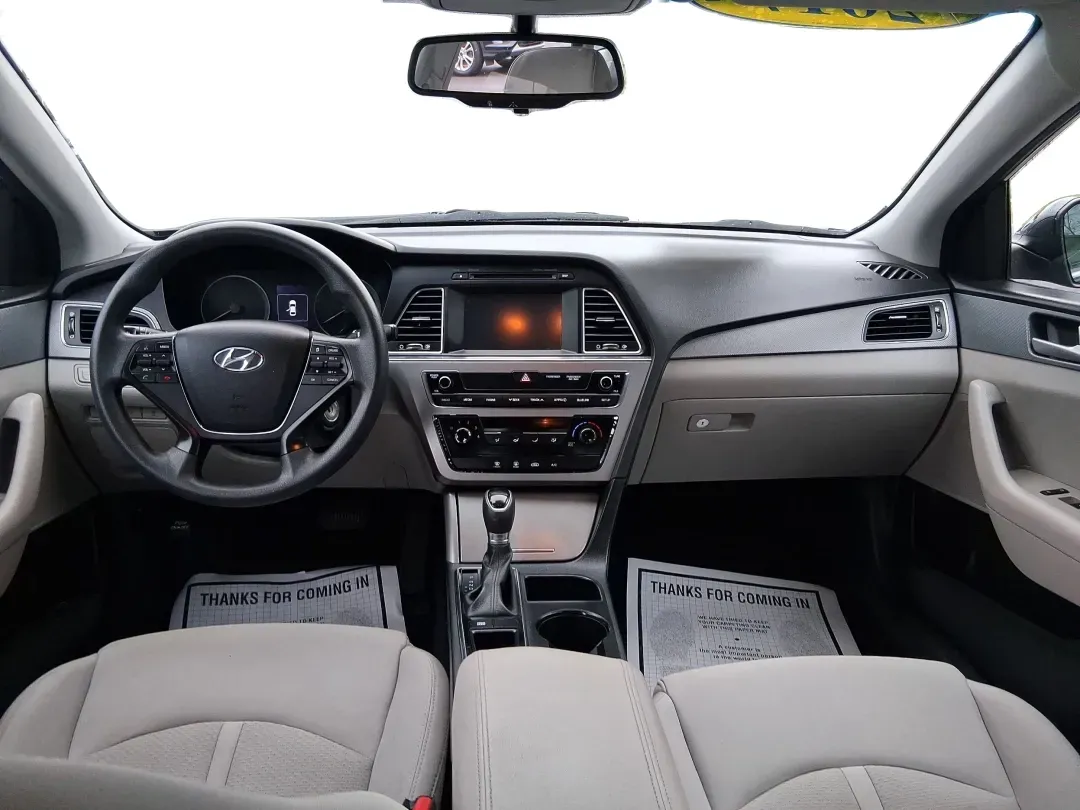 2017 Hyundai Sonata SE (5NPE24AF5HH) with an 2.4L I-4 gasoline direct injection engine, located at 1951 S Dayton Lakeview Rd., New Carlisle, OH, 45344, (937) 908-9800, 39.890999, -84.050255 - 2017 Hyundai Sonata SE - Photo#19