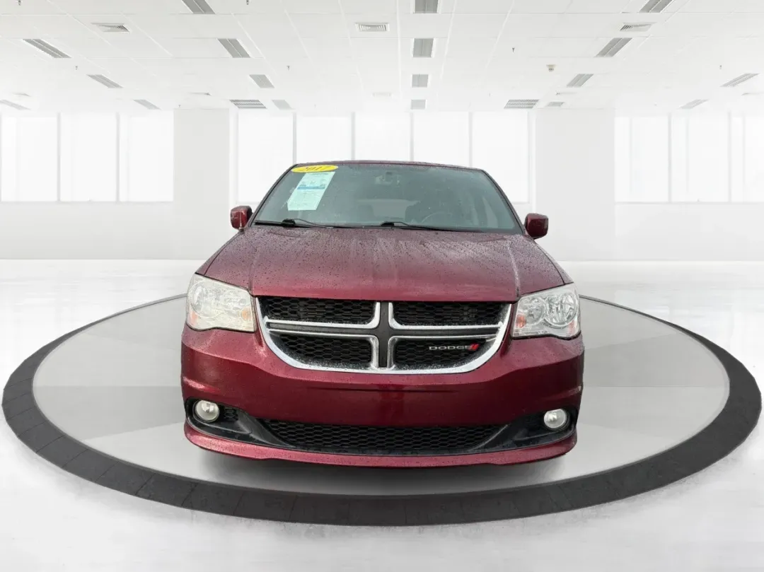 2017 Dodge Grand Caravan SXT (2C4RDGCG2HR) with an Pentastar 3.6L V-6 DOHC engine, located at 1951 S Dayton Lakeview Rd., New Carlisle, OH, 45344, (937) 908-9800, 39.890999, -84.050255 - 2017 Dodge Grand Caravan SXT - Photo#7