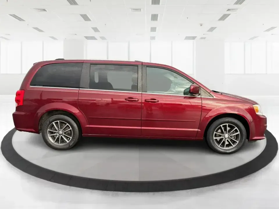 2017 Dodge Grand Caravan (2C4RDGCG2HR) with an Pentastar 3.6L V-6 DOHC engine, located at 8750 N County Rd 25A, Piqua, OH, 45356, (937) 908-9800, 40.164391, -84.232513 - Are you ready to elevate your family adventures or daily commutes with a vehicle that combines space, comfort, and reliability? Look no further than the 2017 Dodge Grand Caravan SXT, now available at Advantage Car and Credit in New Carlisle, OH. This versatile passenger van is perfect for growing fa - Photo#1