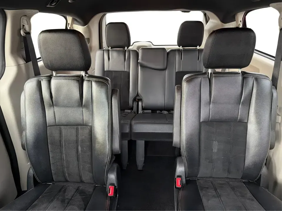 2017 Dodge Grand Caravan (2C4RDGCG2HR) with an Pentastar 3.6L V-6 DOHC engine, located at 8750 N County Rd 25A, Piqua, OH, 45356, (937) 908-9800, 40.164391, -84.232513 - Are you ready to elevate your family adventures or daily commutes with a vehicle that combines space, comfort, and reliability? Look no further than the 2017 Dodge Grand Caravan SXT, now available at Advantage Car and Credit in New Carlisle, OH. This versatile passenger van is perfect for growing fa - Photo#14