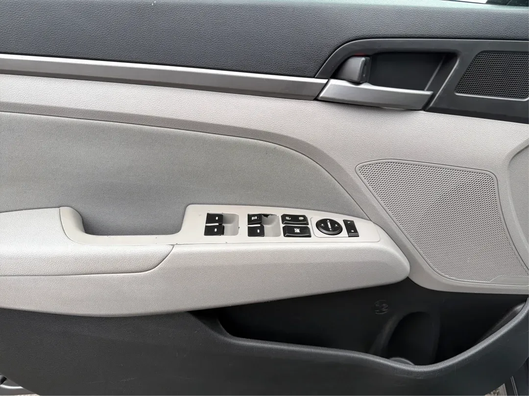 2018 Hyundai Elantra SEL (5NPD84LF2JH) with an Nu 2L I-4 DOHC engine, located at 1099 N County Rd 25A , Troy, OH, 45373, (937) 908-9800, 40.057079, -84.212883 - 2018 Hyundai Elantra SEL - Photo#17