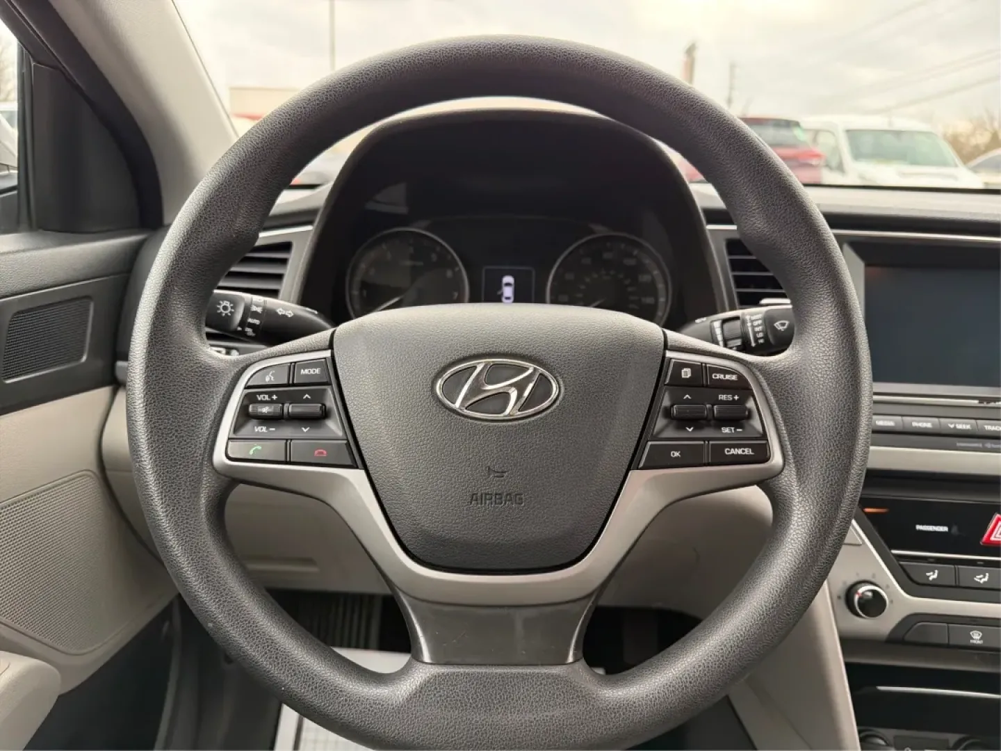 2018 Hyundai Elantra SEL (5NPD84LF2JH) with an Nu 2L I-4 DOHC engine, 6A transmission, located at 1951 S Dayton Lakeview Rd., New Carlisle, OH, 45344, (937) 908-9800, 39.890999, -84.050255 - **Discover Your Next Adventure with the 2018 Hyundai Elantra SEL at Advantage Car and Credit - Troy**<br /> <br /> Are you in search of a reliable and stylish sedan for your daily commute, family outings, or weekend getaways? Look no further than the 2018 Hyundai Elantra SEL, available now at Advant - Photo#16