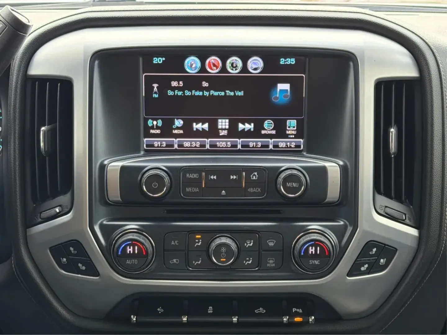 2017 GMC Sierra 1500 SLT (3GTU2NEC8HG) with an EcoTec3 6.2L V-8 gasoline direct injection engine, located at 880 E. National Road, Vandalia, OH, 45377, (937) 908-9800, 39.891918, -84.183594 - **Discover the Perfect Blend of Power and Comfort with the 2017 GMC Sierra 1500 SLT**<br /> <br /> Are you searching for a versatile vehicle that can handle everything from family road trips to weekend adventures? Look no further than the 2017 GMC Sierra 1500 SLT, now available at Advantage Car and - Photo#12