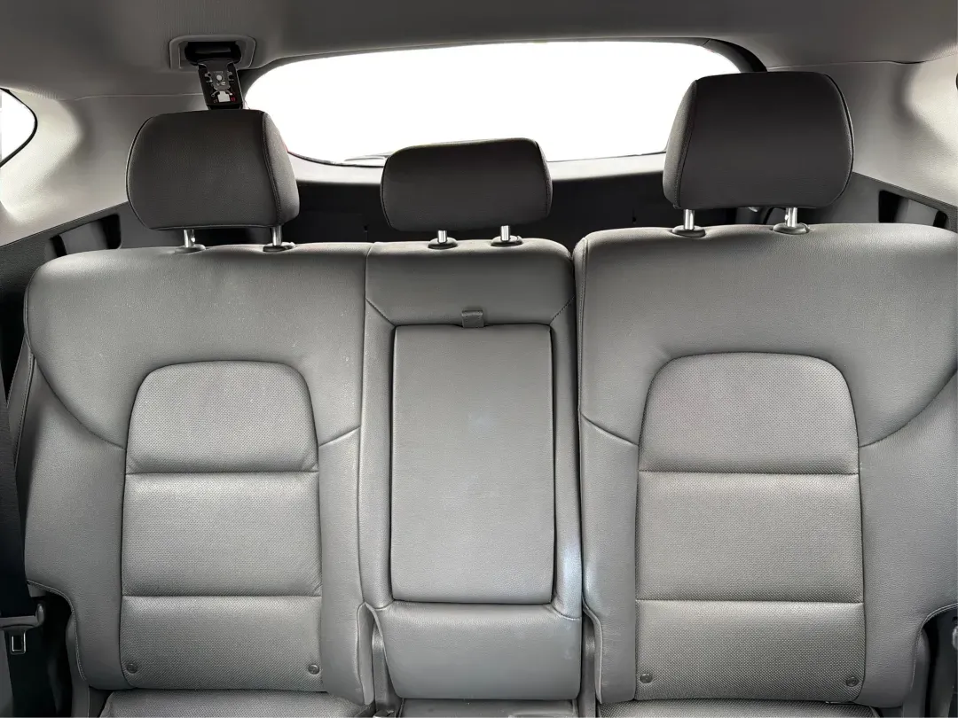 2017 Hyundai Tucson SE Plus (KM8J3CA49HU) with an Nu 2L I-4 gasoline direct injection engine, located at 1230 East Main St, Xenia, OH, 45385, (937) 908-9800, 39.688026, -83.910172 - 2017 Hyundai Tucson SE Plus - Photo#14