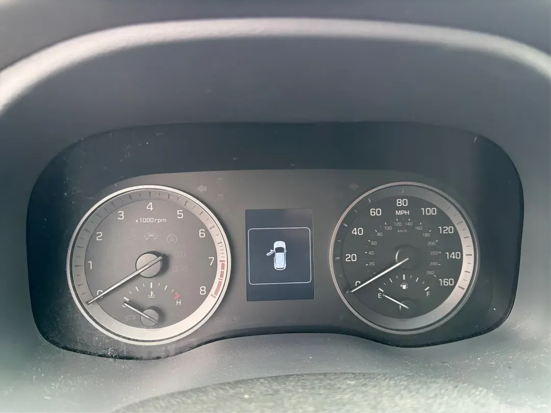 2017 Hyundai Tucson SE Plus (KM8J3CA49HU) with an Nu 2L I-4 gasoline direct injection engine, located at 1230 East Main St, Xenia, OH, 45385, (937) 908-9800, 39.688026, -83.910172 - 2017 Hyundai Tucson SE Plus - Photo#15