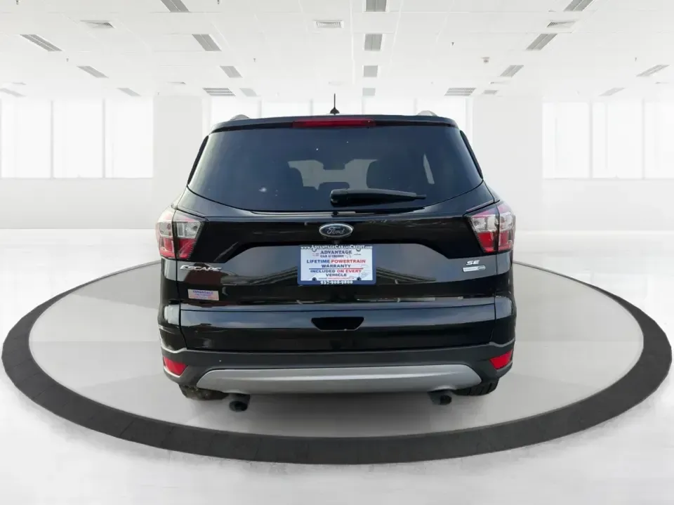 2018 Ford Escape SE (1FMCU9GD6JU) with an 1.5L L4 DOHC 16V engine, 6A transmission, located at 8750 N County Rd 25A, Piqua, OH, 45356, (937) 908-9800, 40.164391, -84.232513 - Are you looking for the perfect vehicle that can handle your busy lifestyle while keeping you comfortable and safe? Look no further than this 2018 Ford Escape SE at Advantage Car and Credit in Piqua, OH. This versatile SUV is ideal for families on the go, weekend adventurers, and even commuters who - Photo#3