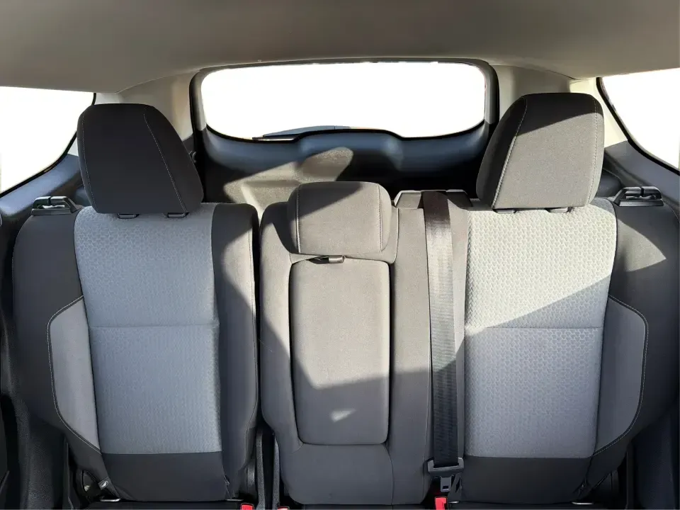 2018 Ford Escape SE (1FMCU9GD6JU) with an 1.5L L4 DOHC 16V engine, 6A transmission, located at 8750 N County Rd 25A, Piqua, OH, 45356, (937) 908-9800, 40.164391, -84.232513 - Are you looking for the perfect vehicle that can handle your busy lifestyle while keeping you comfortable and safe? Look no further than this 2018 Ford Escape SE at Advantage Car and Credit in Piqua, OH. This versatile SUV is ideal for families on the go, weekend adventurers, and even commuters who - Photo#14