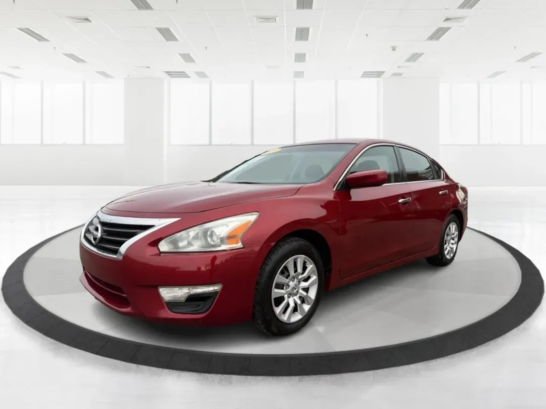 2015 Nissan Altima 2.5 S (1N4AL3AP2FC) with an 2.5L I-4 DOHC engine, located at 1230 East Main St, Xenia, OH, 45385, (937) 908-9800, 39.688026, -83.910172 - 2015 Nissan Altima 2.5 S - Photo#8