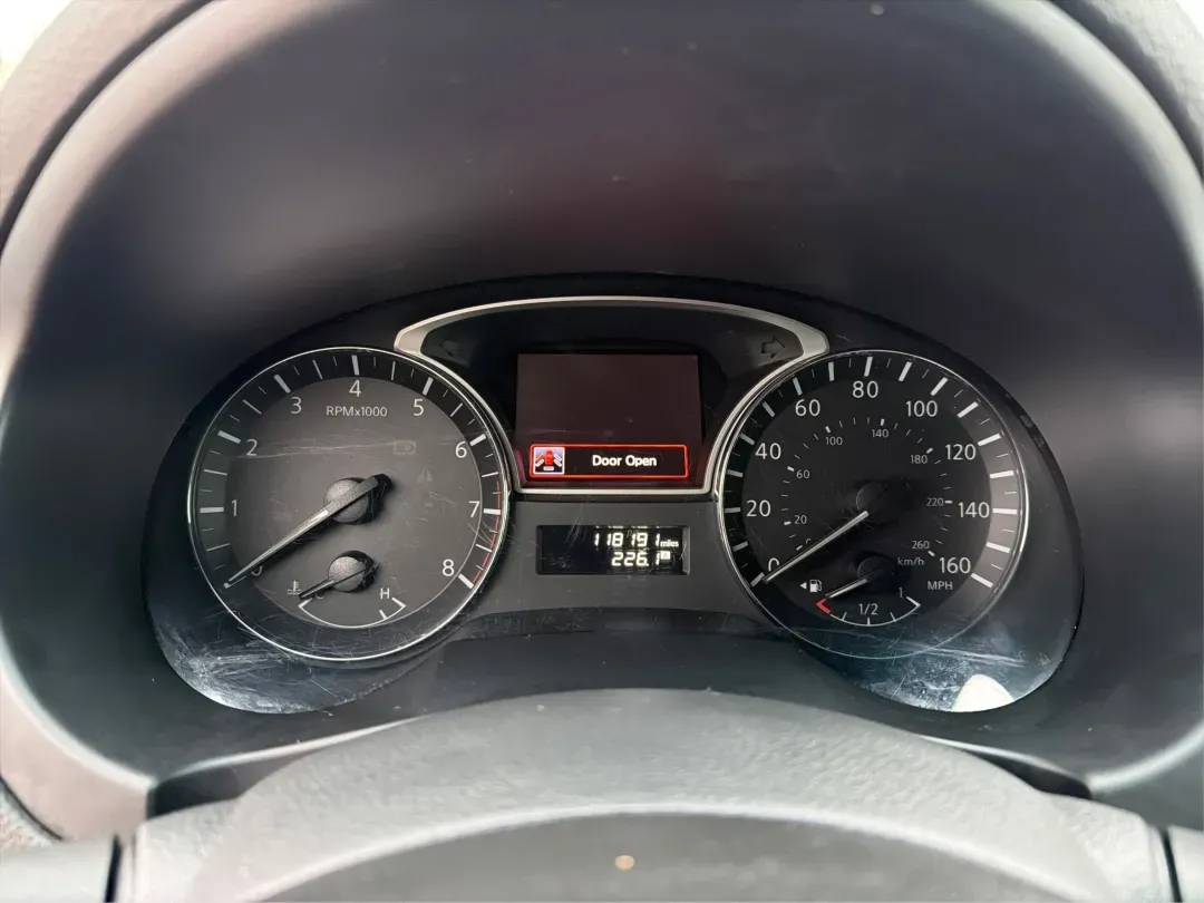 2015 Nissan Altima 2.5 S (1N4AL3AP2FC) with an 2.5L I-4 DOHC engine, located at 1230 East Main St, Xenia, OH, 45385, (937) 908-9800, 39.688026, -83.910172 - 2015 Nissan Altima 2.5 S - Photo#15