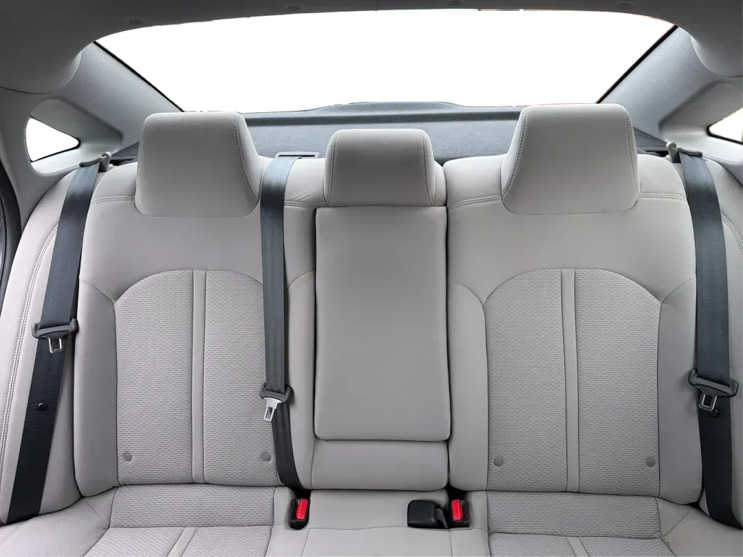 2018 Hyundai Sonata SE (5NPE24AF8JH) with an 2.4L I-4 gasoline direct injection engine, located at 8750 N County Rd 25A, Piqua, OH, 45356, (937) 908-9800, 40.164391, -84.232513 - 2018 Hyundai Sonata SE - Photo#12