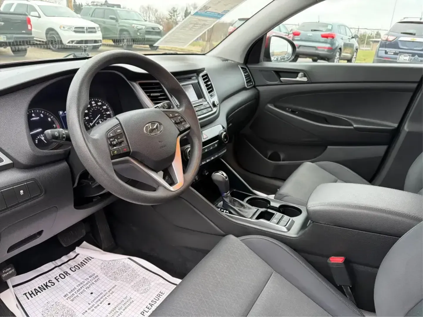 2018 Hyundai Tucson SE (KM8J23A42JU) with an Nu 2L I-4 gasoline direct injection engine, 6A transmission, located at 8750 N County Rd 25A, Piqua, OH, 45356, (937) 908-9800, 40.164391, -84.232513 - **Explore the Open Road with the 2018 Hyundai Tucson at Advantage Car and Credit Piqua, OH**<br /> <br /> Are you ready to elevate your driving experience? Whether you're a growing family in need of extra space, a daily commuter looking for efficiency, or an adventure seeker craving weekend road tr - Photo#9