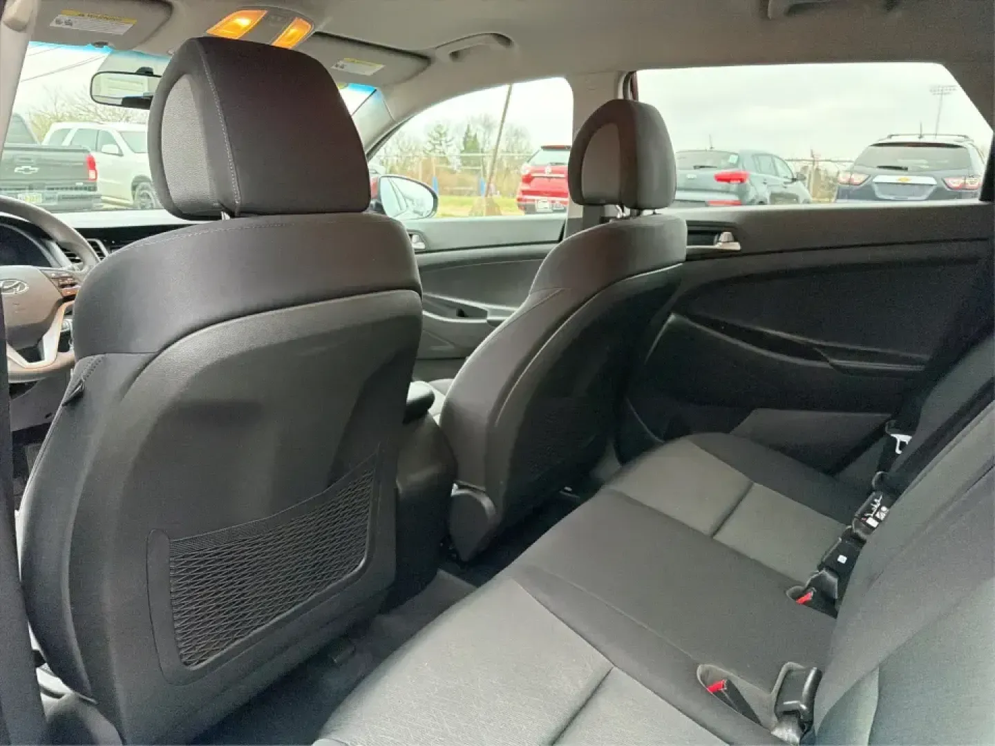 2018 Hyundai Tucson SE (KM8J23A42JU) with an Nu 2L I-4 gasoline direct injection engine, 6A transmission, located at 8750 N County Rd 25A, Piqua, OH, 45356, (937) 908-9800, 40.164391, -84.232513 - **Explore the Open Road with the 2018 Hyundai Tucson at Advantage Car and Credit Piqua, OH**<br /> <br /> Are you ready to elevate your driving experience? Whether you're a growing family in need of extra space, a daily commuter looking for efficiency, or an adventure seeker craving weekend road tr - Photo#10