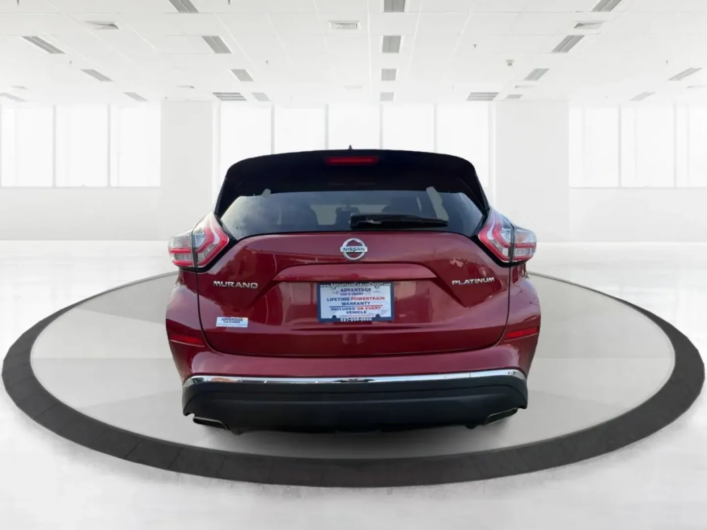 2018 Nissan Murano (5N1AZ2MGXJN) with an 3.5L V-6 DOHC engine, located at 880 E. National Road, Vandalia, OH, 45377, (937) 908-9800, 39.891918, -84.183594 - **Adventure Awaits with the 2018 Nissan Murano Platinum at Advantage Car and Credit - Vandalia!**<br /> <br /> Are you ready to elevate your driving experience while enjoying the perfect blend of style, comfort, and reliability? The 2018 Nissan Murano Platinum is not just a vehicle; it's the key to - Photo#3