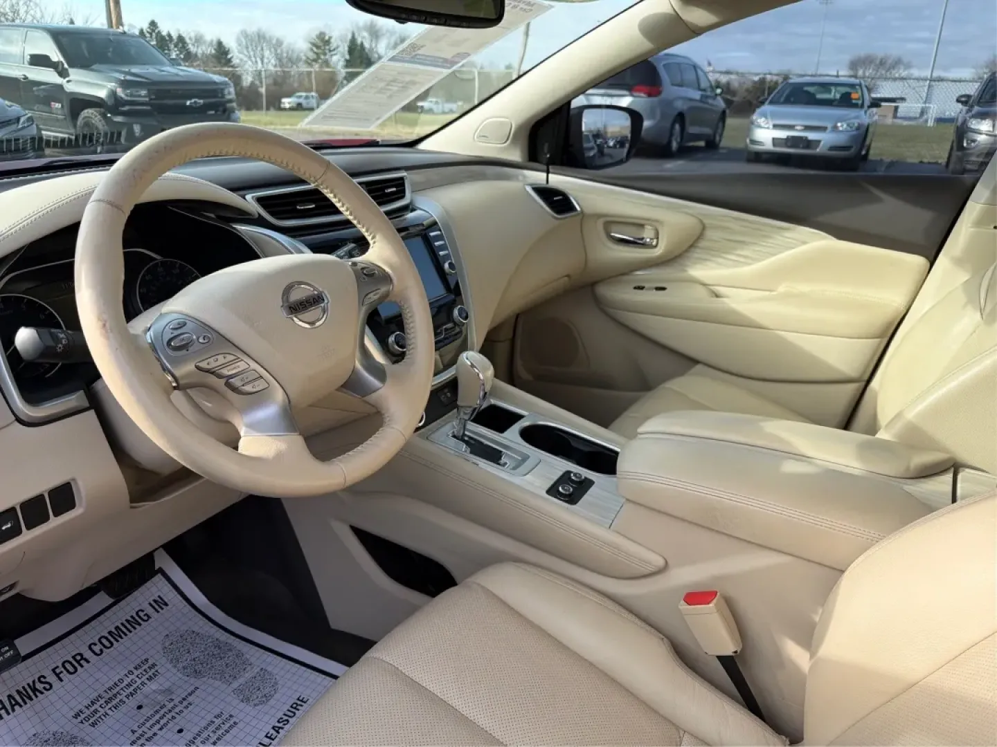 2018 Nissan Murano (5N1AZ2MGXJN) with an 3.5L V-6 DOHC engine, located at 880 E. National Road, Vandalia, OH, 45377, (937) 908-9800, 39.891918, -84.183594 - **Adventure Awaits with the 2018 Nissan Murano Platinum at Advantage Car and Credit - Vandalia!**<br /> <br /> Are you ready to elevate your driving experience while enjoying the perfect blend of style, comfort, and reliability? The 2018 Nissan Murano Platinum is not just a vehicle; it's the key to - Photo#9