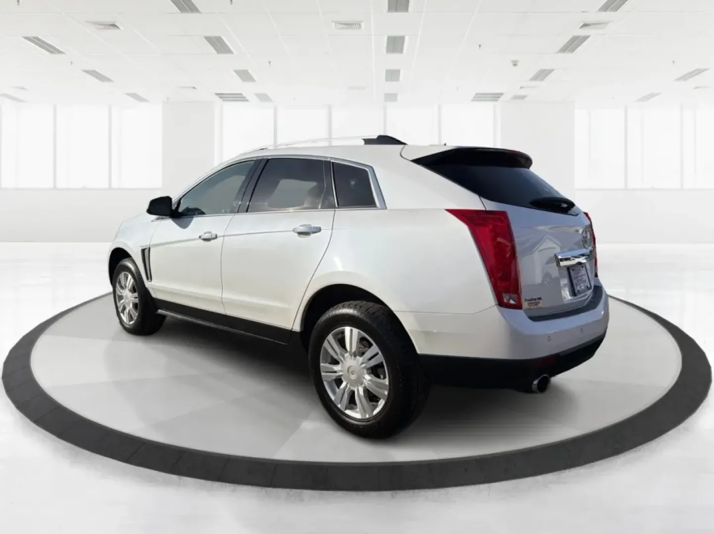 2016 Cadillac SRX Luxury Collection (3GYFNBE37GS) with an 3.6L V-6 gasoline direct injection engine, located at 8750 N County Rd 25A, Piqua, OH, 45356, (937) 908-9800, 40.164391, -84.232513 - **Elevate Your Journey: Own the 2016 Cadillac SRX Luxury Collection SUV Today!**<br /> <br /> Are you in search of a sophisticated vehicle that embraces both practicality and luxury? Look no further than this stunning 2016 Cadillac SRX Luxury Collection SUV, available now at Advantage Car and Credit - Photo#4