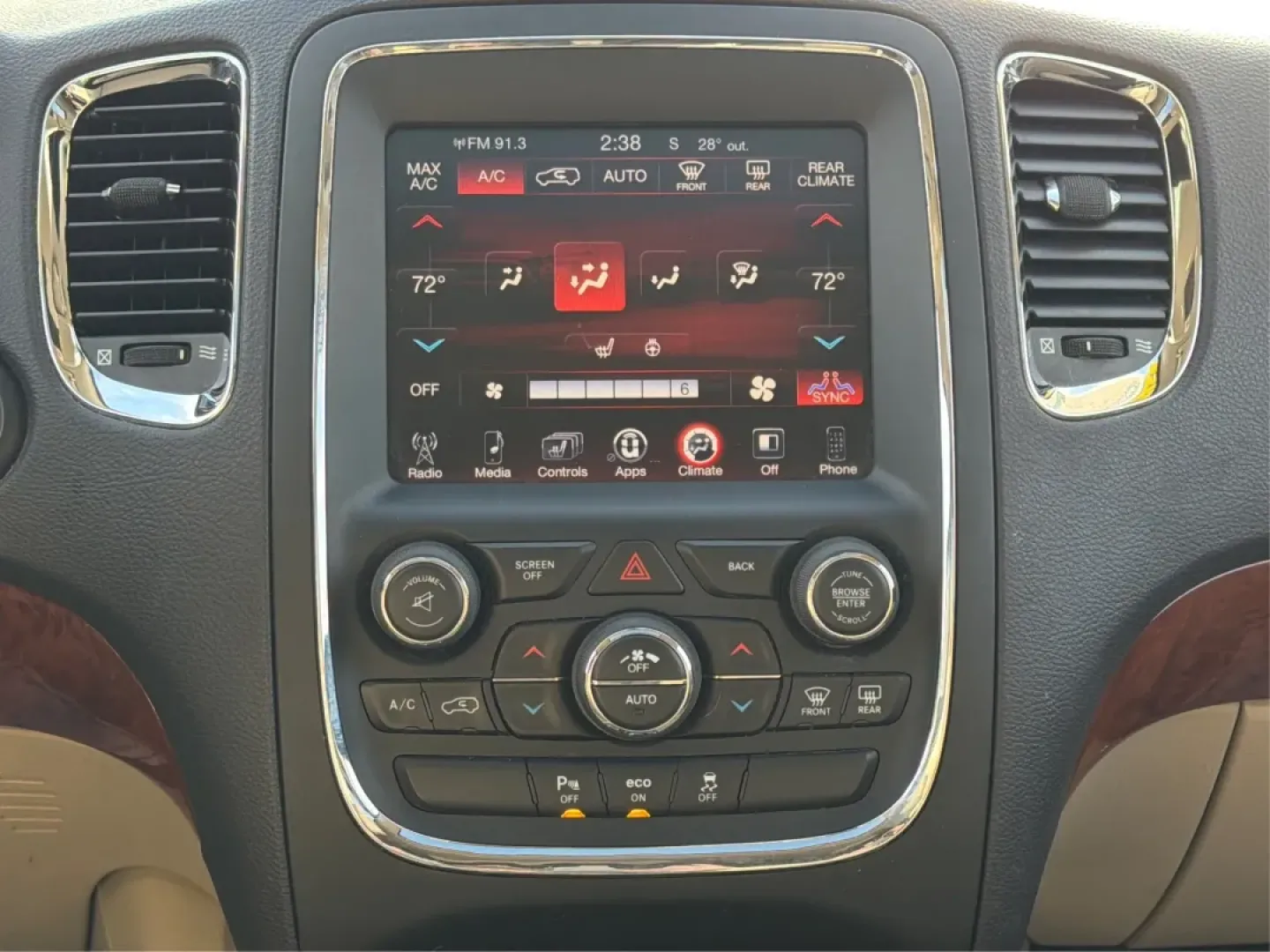 2014 Dodge Durango Limited (1C4RDJDG8EC) with an Other engine, located at 1230 East Main St, Xenia, OH, 45385, (937) 908-9800, 39.688026, -83.910172 - **Explore the Open Road in Style: 2014 Dodge Durango Limited Your Adventure Awaits!**<br /> <br /> Are you ready to elevate your driving experience? The 2014 Dodge Durango Limited, available at Advantage Car and Credit - Piqua, is the perfect blend of comfort, power, and versatility for families an - Photo#13