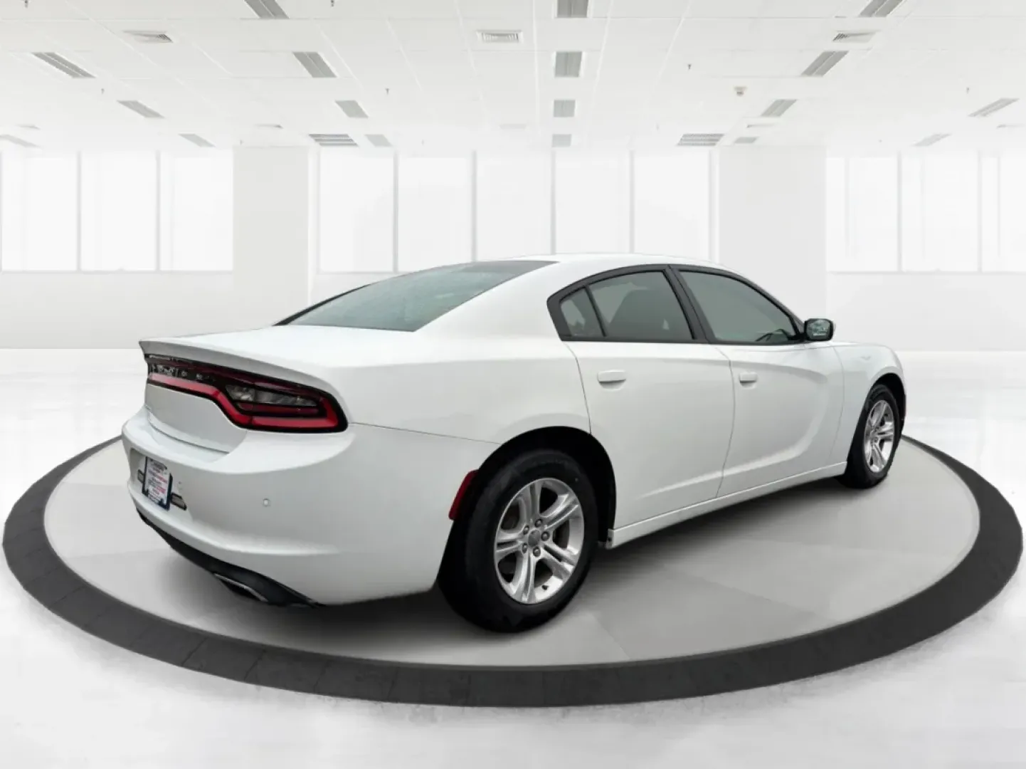 2015 Dodge Charger (2C3CDXBG3FH) with an 3.6L V-6 DOHC engine, located at 1099 N County Rd 25A , Troy, OH, 45373, (937) 908-9800, 40.057079, -84.212883 - Experience the thrill of the open road with the 2015 Dodge Charger SE, a powerful sedan that perfectly balances performance and comfort. This vehicle is an ideal choice for those looking to elevate their daily commute or make unforgettable road trips. Whether you're navigating through the charming s - Photo#2