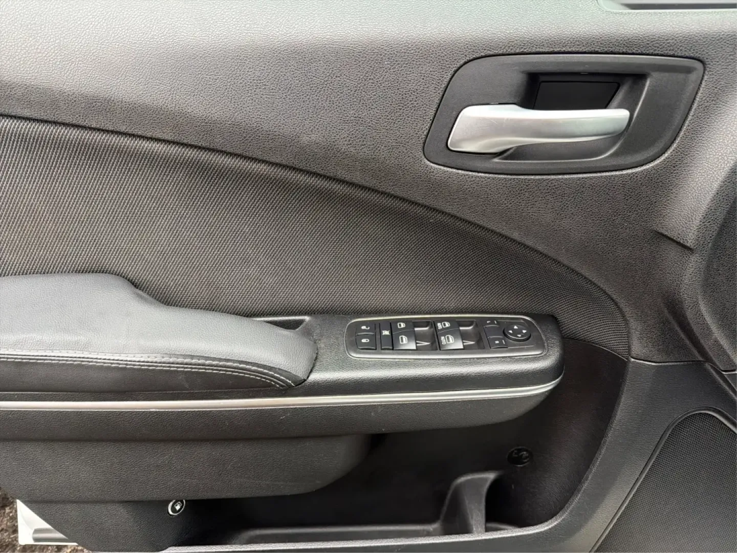 2015 Dodge Charger (2C3CDXBG3FH) with an 3.6L V-6 DOHC engine, located at 1099 N County Rd 25A , Troy, OH, 45373, (937) 908-9800, 40.057079, -84.212883 - Experience the thrill of the open road with the 2015 Dodge Charger SE, a powerful sedan that perfectly balances performance and comfort. This vehicle is an ideal choice for those looking to elevate their daily commute or make unforgettable road trips. Whether you're navigating through the charming s - Photo#19