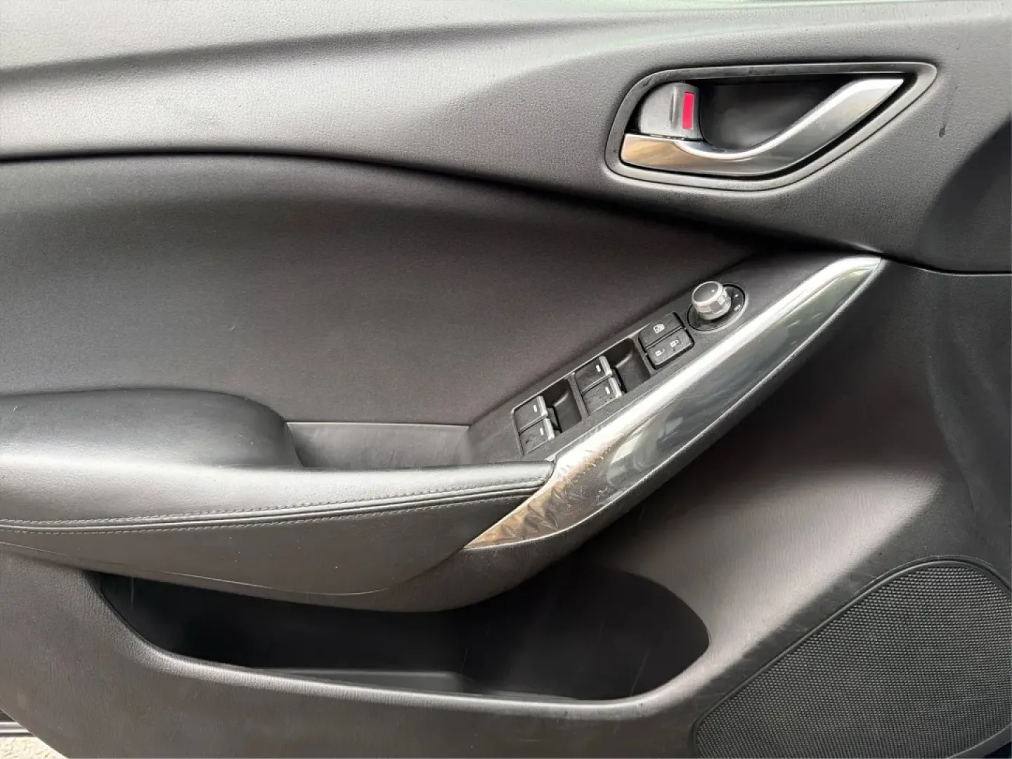 2016 Mazda Mazda6 i Sport (JM1GJ1U57G1) with an SKYACTIV-G 2.5L I-4 gasoline direct injection engine, located at 401 Woodman Dr, Riverside, OH, 45431, (937) 908-9800, 39.760899, -84.123421 - **Drive Your Ambitions with the 2016 Mazda6 i Sport: A Perfect Blend of Style and Comfort**<br /> <br /> Are you looking for a sophisticated sedan that makes your daily commute feel like a joyride? The 2016 Mazda6 i Sport is the ideal choice for budget-conscious buyers who appreciate style, comfort, - Photo#17